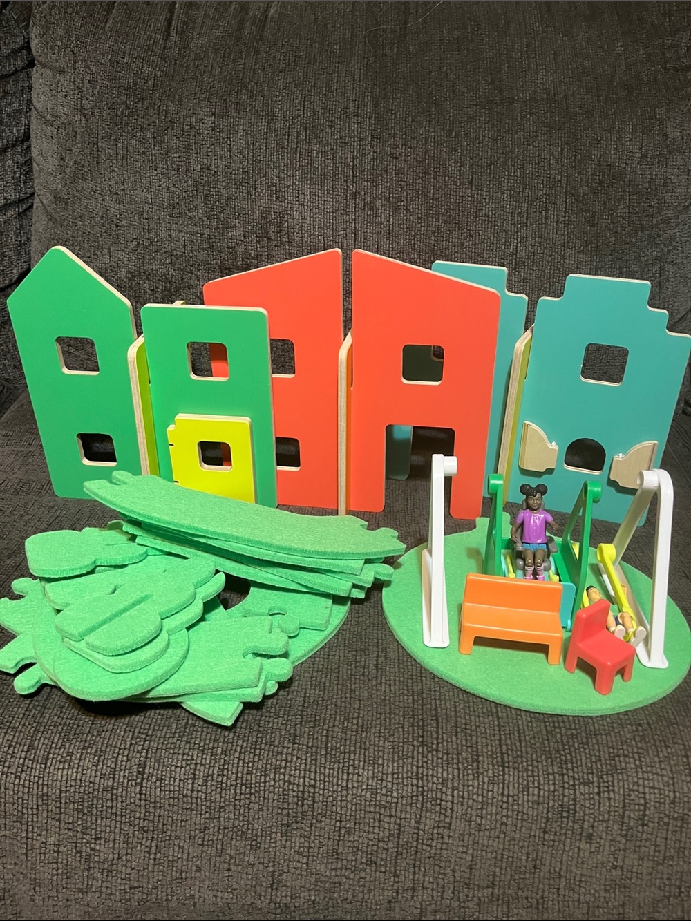 Lovevery The Connector Play Kit